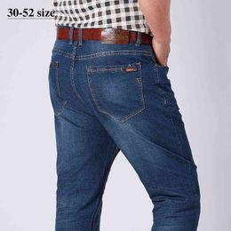 Pantalones vaqueros de marca para hombre, novedad de 2020, pantalones vaqueros clásicos holgados rectos azules, pantalones vaqueros informales de negocios a la moda para hombre de talla grande 44 46 48 50 52 G0104