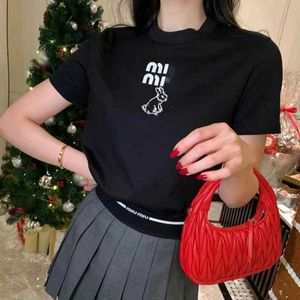 Marque Mui T-shirt Femme Mivmiv Designer de haute qualité Coton Round cou Round Miui broderie Polyme à manches courtes CHIRTES FEMMES SUMBRES SEXE SEX