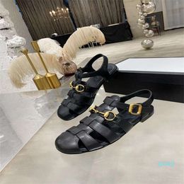Nom de marque femmes sandales plage en cuir véritable chaussures de bureau chaussures décontractées taille 35-41