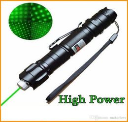 Nuevo 1mw 532nm 8000M Puntero láser verde de alta potencia Pluma de luz Lazer Beam Láser verde militar Puntero Pen ePacket 1277680