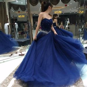 Gloednieuw 2017 gratis verzending Royal Blue Prom Dress Beaded Sweetheart Tule Mouwloze Robe de Soiree Pageant Balljurk Avondfeest Jurken