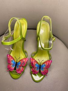 Flambant neuf 2020 mignon papillon sandales femmes fleurs talons hauts dame gladiateur sandales mode bohème fête chaussures chaussures de mariage