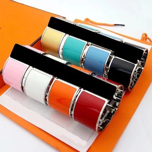 Nueva pulsera de brazalete ultra ancha de 33 mm Pulsera clásica de diseño de lujo para hombres y mujeres Pulsera de pareja de moda Regalo de joyería de acero inoxidable