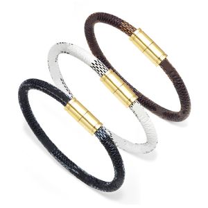 Marque nouveau bracelet design classique corde en cuir à carreaux or et argent boucle perle bracelet mens amoureux bracelet luxe mode fête cadeau tricolore en option