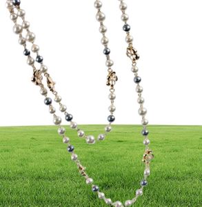 NOUVEAU Collier de brins à la mode pour femmes Chaîne de pull multiprices Colliers féminins de fleur de fleur de perle Gift9572342