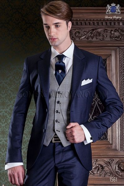 Brand New Groom Tuxedos Navy Blue Men Wedding Tuxedos Notch Lapel Center Vent Men Jacket Blazer Traje de 3 piezas (Chaqueta + Pantalones + Corbata + Chaleco) 820