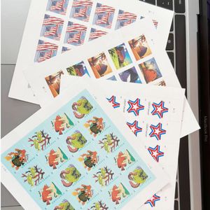 NOUVEAU MAIL TIME DE MAIL 100 TIMPS POSTAGES US POST OFFICE POUR LA PORTE CLASSE FIRST CLASSE POUR ENVELOUPES LETTRES POSTERS POUR MAIL FOURNIS AA