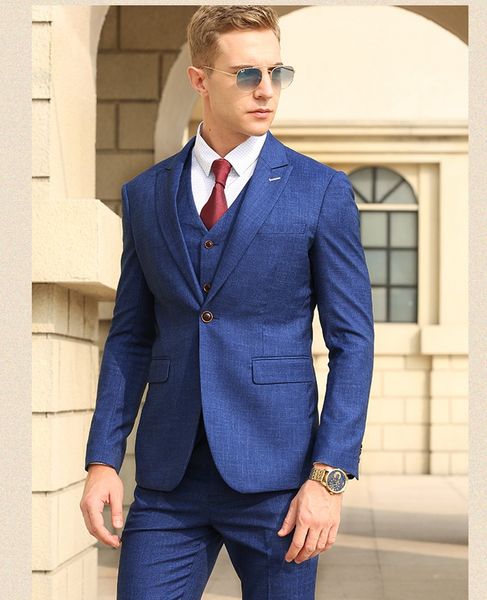 Brand New Navy Blue Men Wedding Tuxedos Peak Lapel Slim Fit Groom Tuxedos Excellent Men Jacket Blazer 3 Piece Suit (Veste + Pantalon + Cravate + Gilet) 558