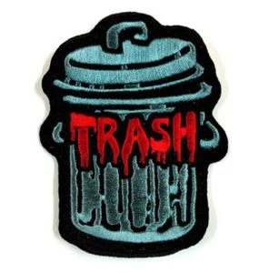 Brand New TRASH Rubbish Can Applique Vestido de dibujos animados Parche bordado Hierro en coser Ropa 100% Bordado Parche Aplique Insignia Shippi gratis