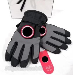 Guantes cálidos para exteriores de marca, guantes para pantalla táctil con dedos completos, guantes de invierno a prueba de viento, impermeables, antideslizantes, guantes de conducción gruesos a prueba de frío, guantes neutros para hombres y mujeres