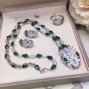 Brand Party Jewelry Snake Necklace For Women Green Gemstones Princess Famous Replica aaa Zircons Copper Necklace Earrings Bracelet Set