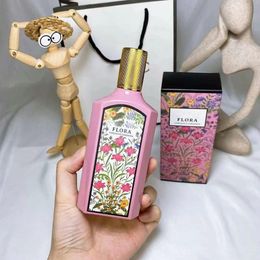 Marca Perfume Flora Clon Fragancias de calidad superior para mujer Eau-de Parfum Spray 100ml Fragancia duradera Perfumes de diseño encantador Regalos Entrega rápida al por mayor