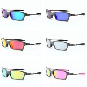 Marque Lunettes de soleil polarisées hommes femmes Fashion Square Metal Sun Glasses Salle conduisant des verres de sport extérieurs roulant de lunettes de soleil