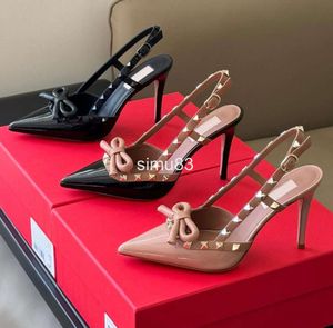 Brand Pompes Femme Bowtie High Heels Point Classics Classics Metal V-Buckle Nude Black Red Patent Cuir à lacets Talons Casual Thin Talon Fin Slingback Wedding 35-40