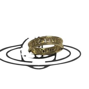 Brand Red Westwoods peut choisir un anneau de trois couleurs creusés pour un ongle personnalisé au sens haut de gamme