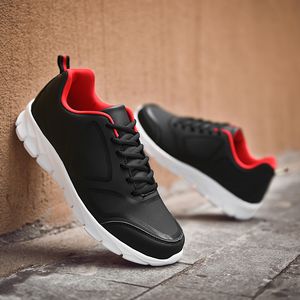 taille de la marque Hommes 39-44 Baskets de mode jogging chaussures de sport de course faites maison pour hommes formateurs femmes coureurs noirs Red Volt PU Fabriqué en Chine