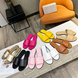 Pantoufles de marque avec des pantoufles droites en cuir véritable de la meilleure qualité Sandales à bout ouvert d'été pour femmes Chaussures pour femmes