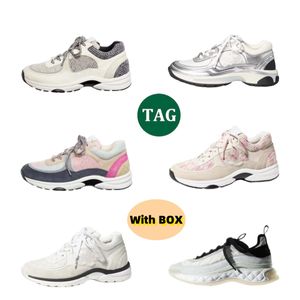 2024 Zapatos para mujer Zapatillas de deporte de moda Zapato casual Nuevas zapatillas de deporte de diseñador Zapatos casuales Hombres Mujeres Zapatillas cómodas y al aire libre