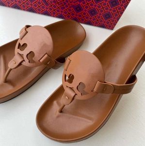 Merk zomerleer dames sandalen kurk slippers casual dubbele buckle clogs strandschoenen fashion trend 60ess