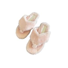 Brand Zomer nieuwe Designer Dames Slippers Casual Dikke Sole Fashion Classic Fluffy Slippers Comfortabele zachte Soft Soly Temperament Delicate Foot Warmers