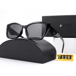 Gafas de sol de marca Diseñador de alta calidad para mujer Carta UV400 Diseño Moda de viaje Gafas de sol Caja de regalo Muy bonito