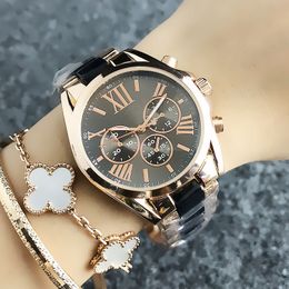 Reloj de marca para mujer y niña, números romanos, 3 esferas, estilo, banda de acero y Metal, cuarzo con logotipo, relojes de pulsera M 49