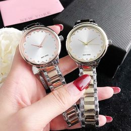 Montres de marque femmes fille cristal en forme de coeur Style métal bracelet en acier Quartz montre-bracelet KS 02303R