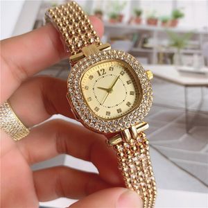 Relojes de marca Mujer Chica cristal Estilo cuadrado Banda de acero Reloj de pulsera de cuarzo BUR02