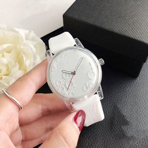 Relojes de marca Mujer Chica Estilo Dial Silicona Banda Cuarzo Reloj de pulsera A22