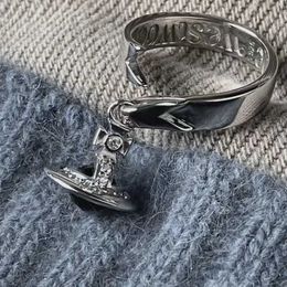 Merk Westwoods Geometric Wave Opening Planet Saturn hanger Ring Vrouwelijke Instagram Style Crowd Design Index Nail