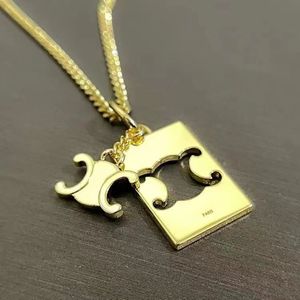 Marque avec pendentif creux collier Arc de Triomphe carré marque collier cadeau saint valentin fille réunion sociale