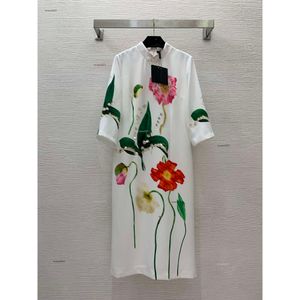 Vestido de vestimenta de mujeres Falda de diseño para mujeres Logotipo de moda Flower Green Leaf Patrón de impresión Mujer Faldas largas Cena Spring Summer Vestido Abr 10