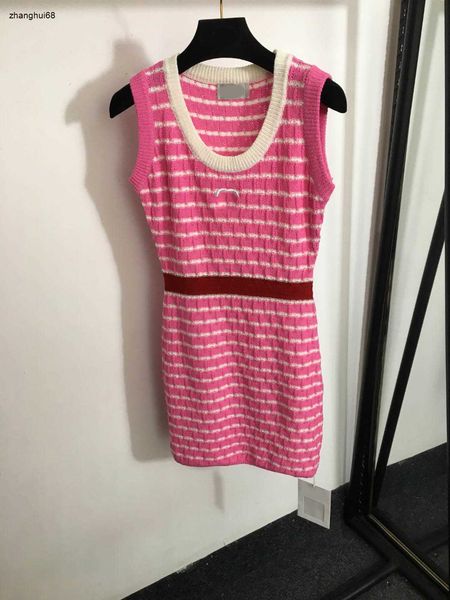 Marca mujer vestido de punto rosa ropa de diseñador para mujer verano falda sexy moda letra impresión logo giri vestidos tamaño asiático M 15 de marzo