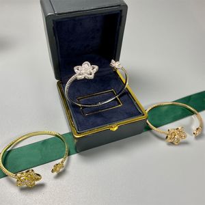 Braceleta de la marca Pulsera de brazalete Fashion Butterfly Diamond Diamond Pulsera de acero inoxidable de alta calidad Joyería de lujo