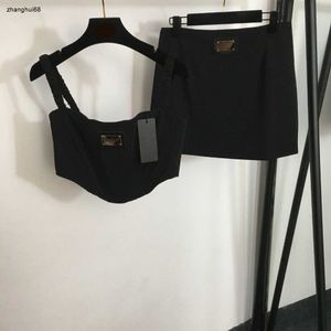 Merk vrouwen tracksuit ontwerper kleding zomer yoga set mode metaal meisje sling vest dames korte rok 15 december nieuw