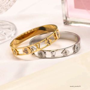 Bracelets de marque femmes bracelet bijoux de créateur plaqué or en acier inoxydable amoureux de mariage cadeau Bracelets en gros ZG1163