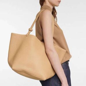 La créatrice de sacs à main de marque vend des sacs de sacs pour femmes sacs à main aux femmes à 65% Discount Pure Original Row Leather Fashion Tote Sac Tongzi Handheld épaule