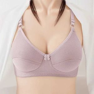 Bras Coton de coton respirant confortable Sous-vêtements en tasse mince et femmes âgées naturelles simples d'âge moyen et âgées sans sous-armatures y240426