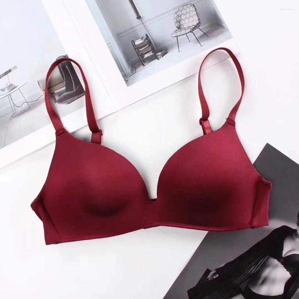 Bras Bras confortable sans fil sans fil d'une seule pièce et des filles simples poussent un soutien-gorge mince sous-vêtements