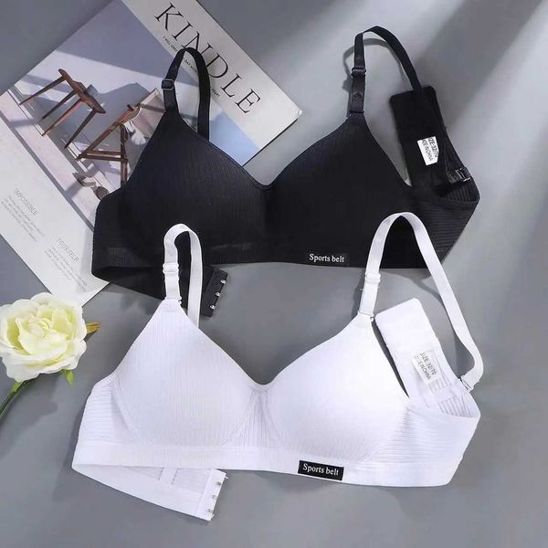 Bras New Pure Cotton Womens Underwear Student Bra Style sans anneau en acier Sleep confortable Sports Sports Vestl2405