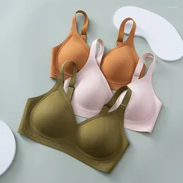 Bras Plus taille de support doux sans trace gelée tirant des sous-vêtements de sous-vêtements fixes de tasse fixe rassemblement nue sans anneau en acier pure soutien-gorge