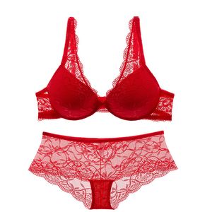 Conjunto de sujetadores sexy ultra delgado rojo negro ropa interior de encaje más tamaño push up y bragas taza a b c d 221010