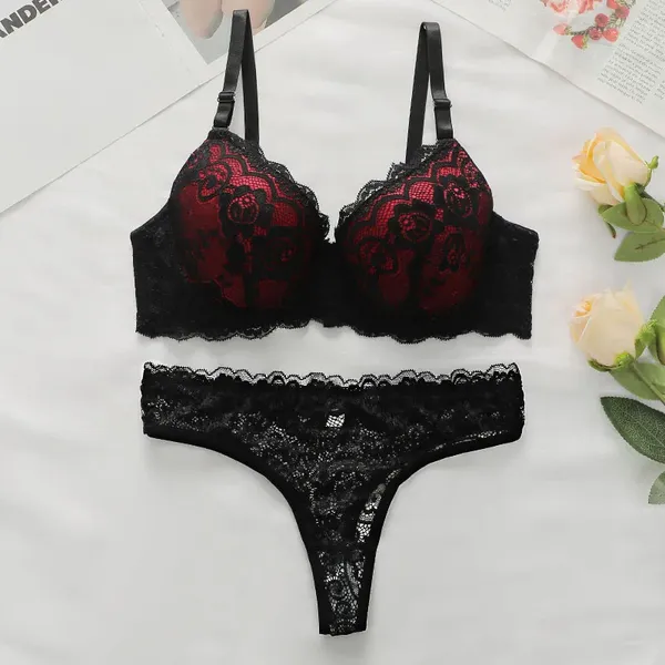 Bras sets transfrontalières sous-vêtements en dentelle sexy noire en stock avec anneau en acier et taille de support de support de gasse