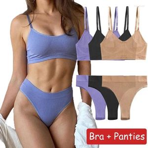 Bh-sets FINETOO Naadloze bh-set Dames Draadloos crop-toppak Sexy vrouwelijke tops Laagbouw slipje Comfortabele basismeisjeslingerie