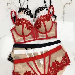 Soutien-gorge Ensembles Français Sexy Lingerie Contraste Couleur Fleur Dentelle Mesh Push Up Soutien-Gorge Et Culotte Ensemble Sous-Vêtements Femmes Belle Luxe Intime