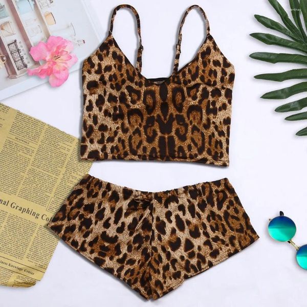 Les soutiens-gorge définissent les sous-vêtements sexy à imprimé léopard pour femme plus taille lingerie spaghetti camis top et shorts pyjamas féminins