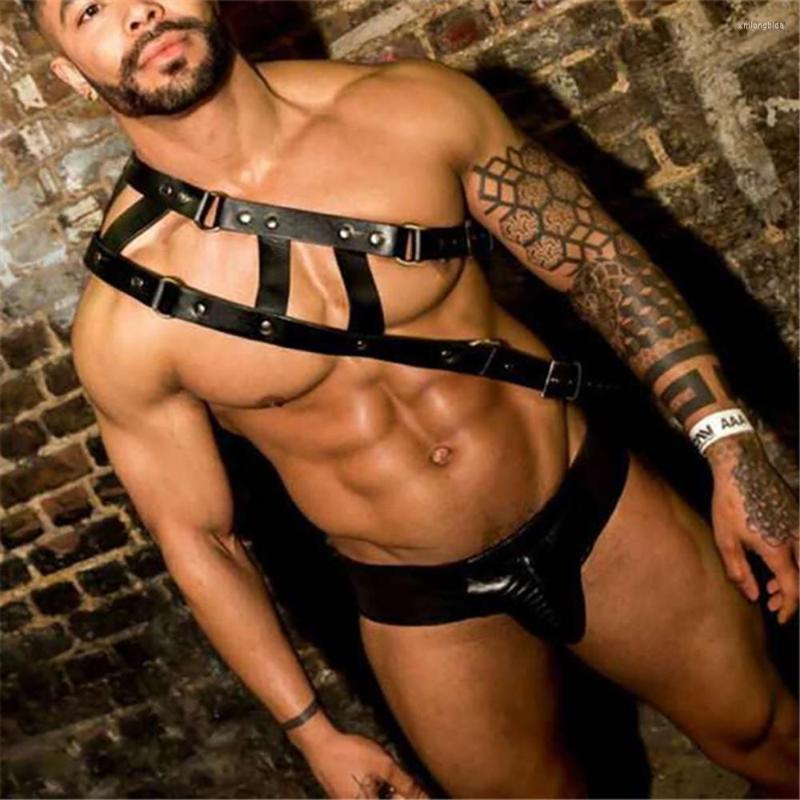 Accessoires de costumes lingerie sissy pour hommes harnais en cuir fétiche gay vêtements de corps sexy ceinture de poitrine bracelets mâles épaule punk rave costume
