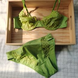 Beha's stelt ultradunne holle uit kanten bh en slipjes ondergoed met stalen ring vrouwen sexy frans ongevoerde lingerie 230426