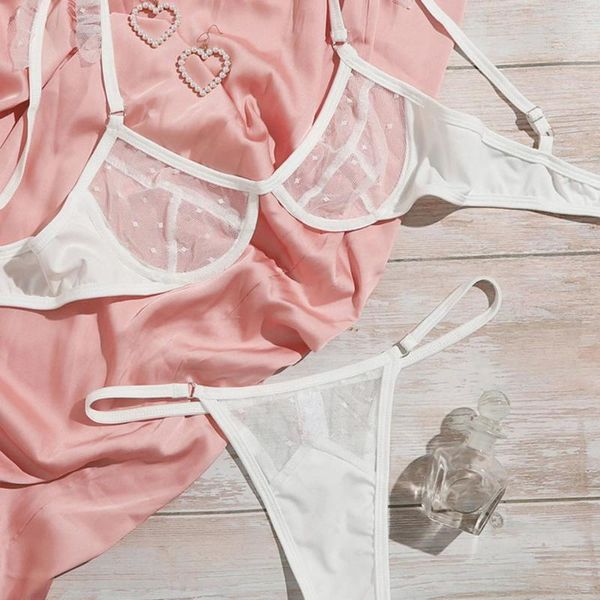 Les soutiens-gorge définissent des femmes en maille imprimées lingerie transparente ultrathin ultrathin Brassiere à lanières réglables avec des strings voir à travers les costumes érotiques