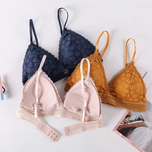 BH's Sexy gebloemde kanten bh-top voor vrouwen Push-up vrouwelijke lingerie Ademende bralette Verwijderbare pad Dunne mode Draadloos